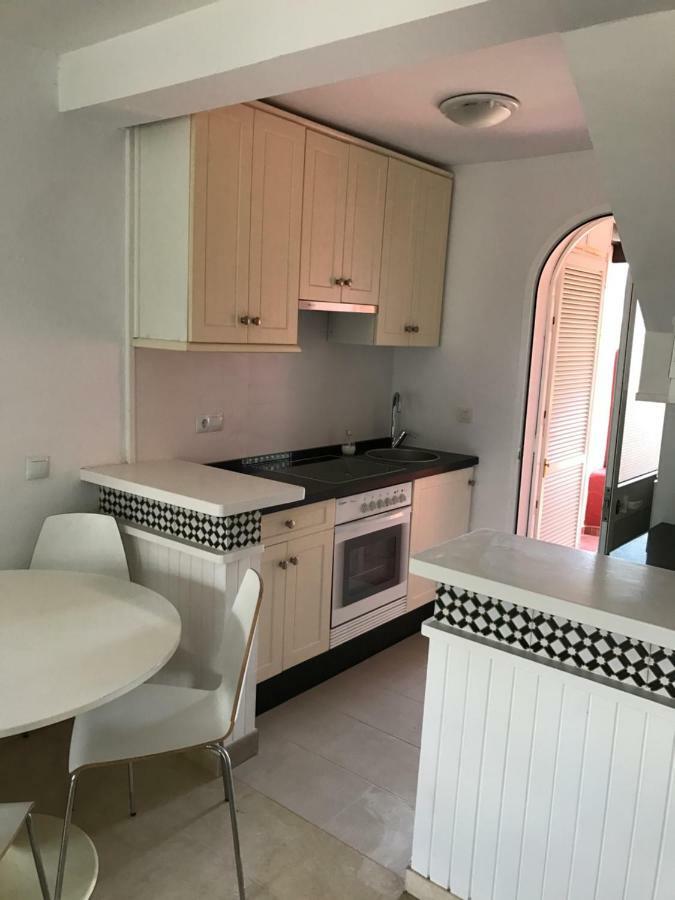 Adosado En Residencial Villa Sitio de Calahonda Екстериор снимка