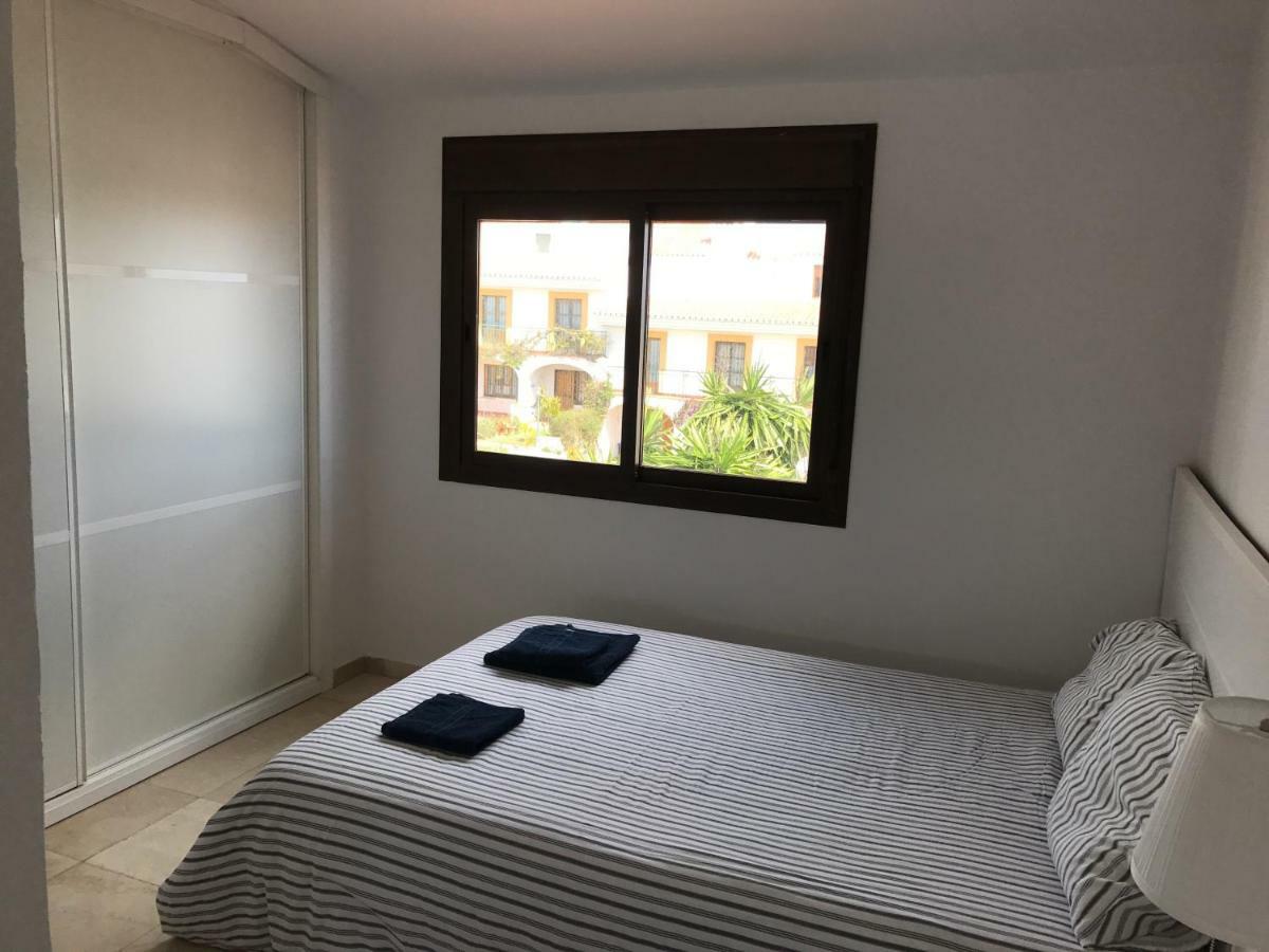 Adosado En Residencial Villa Sitio de Calahonda Екстериор снимка